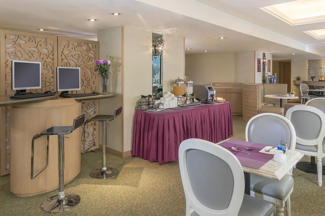 Silka Seaview Hotel Хонконг Екстериор снимка
