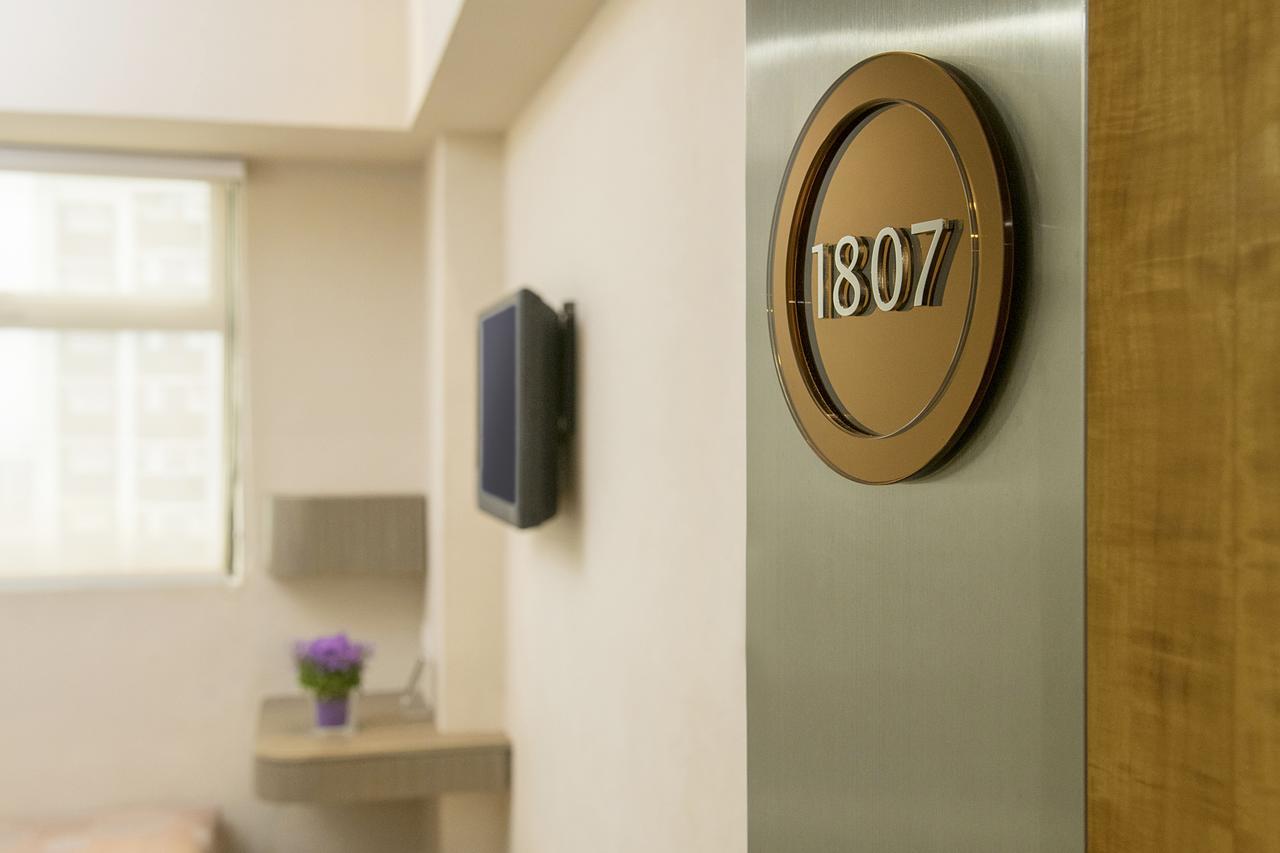 Silka Seaview Hotel Хонконг Екстериор снимка