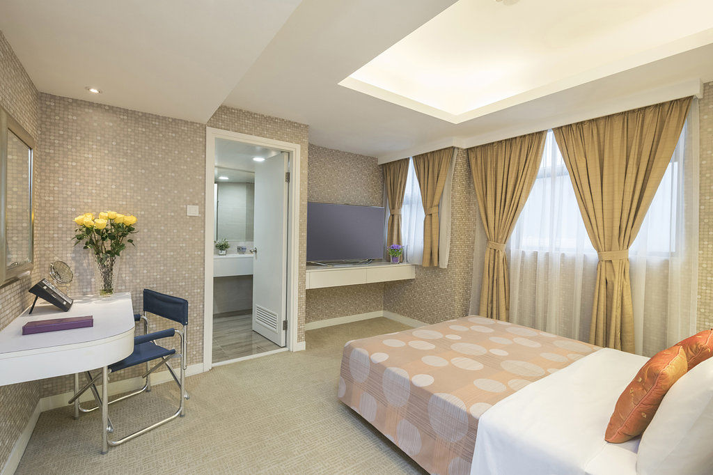 Silka Seaview Hotel Хонконг Екстериор снимка